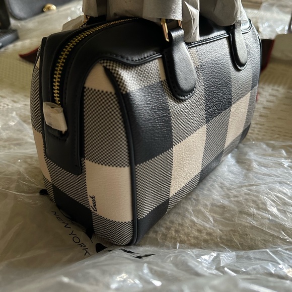 NWT Coach Navy Plaid Mini Bennett Satchel - Picture 3 of 4